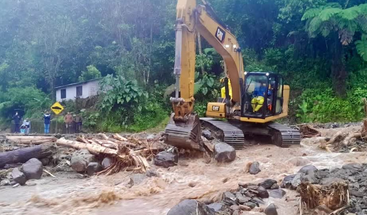 ecuador-landslide:-इक्वाडोर-के-सांता-में-भूस्खलन,-6-लोगों-की-मौत,-30-लापता