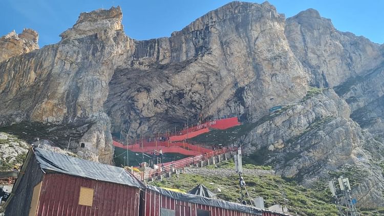 amarnath-yatra-:-अमरनाथ-यात्रियों-में-भारी-उत्साह,-चौथे-दिन-22,715-श्रद्धालुओं-ने-किए-महादेव-के-दर्शन