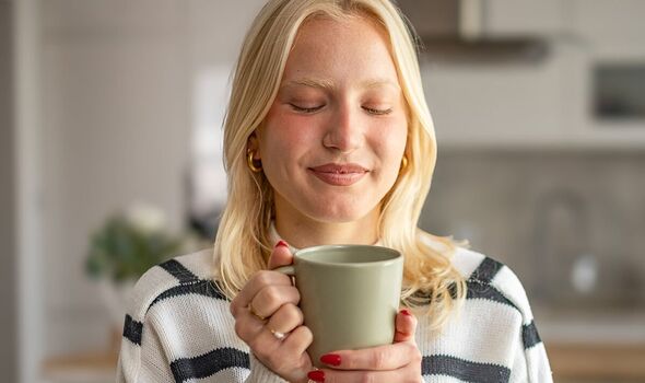 the-hot-drink-that-could-help-slash-cholesterol-and-lower-heart-attack-risk