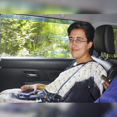 arvind-kejriwal-resigns-as-delhi-chief-minister,-atishi-set-to-take-over