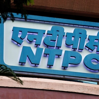 india-ipo-frenzy-continues-as-ntpc-green-energy-plans-$1.2-bn-listing